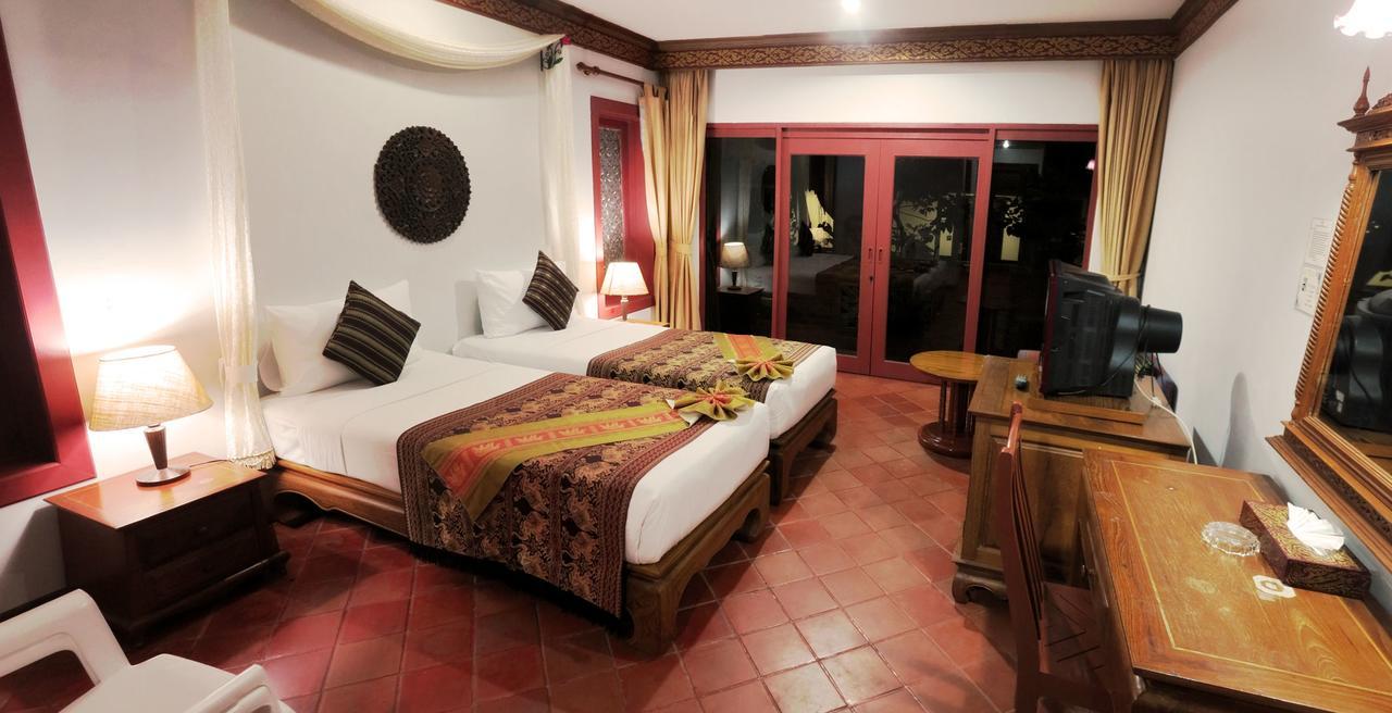 Kata Minta Hotel Phuket Exterior photo